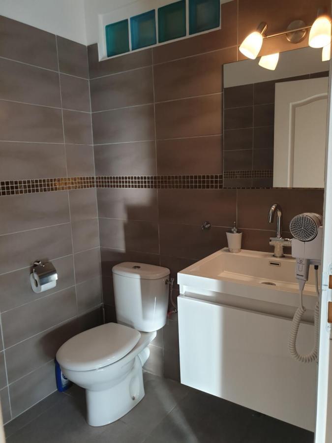 הוילה Grand-Bourg  Chez Bibi מראה חיצוני תמונה